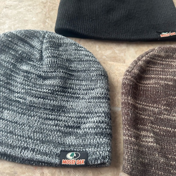 Mossy Oak 3 Pack Hat beanies, brown, black and gray - Picture 4 of 6